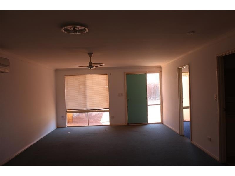 30/1 Cowra Drive, Newman WA 6753