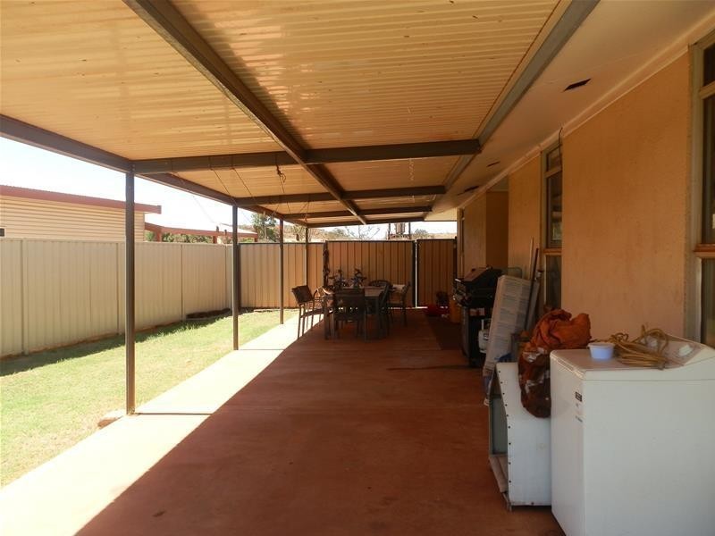 19 Mullgunbah Avenue, Newman WA 6753