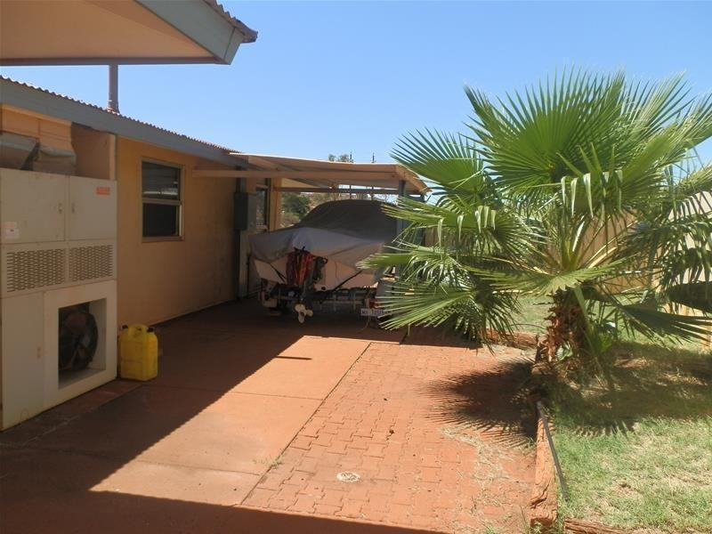 19 Mullgunbah Avenue, Newman WA 6753