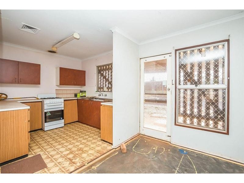 15 Reynolds Place, South Hedland WA 6722