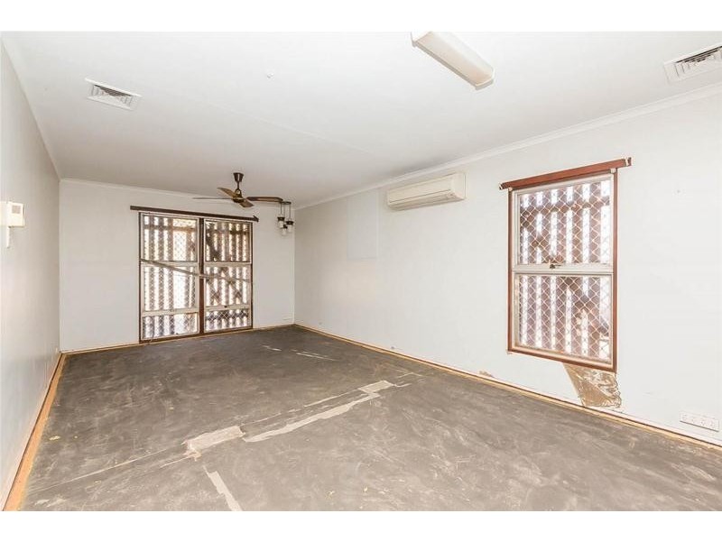 15 Reynolds Place, South Hedland WA 6722