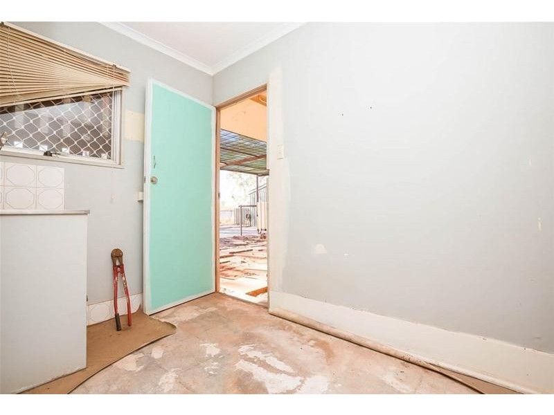 15 Reynolds Place, South Hedland WA 6722