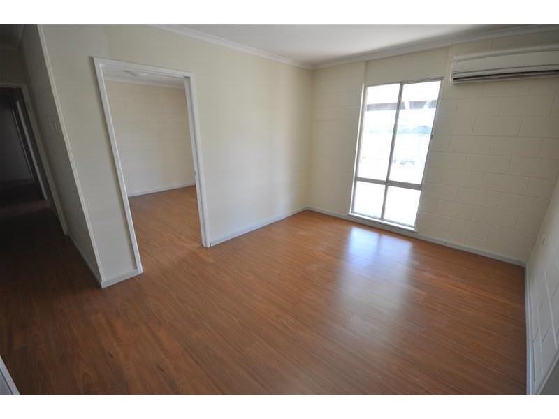 1B  Reynolds Place, South Hedland WA 6722
