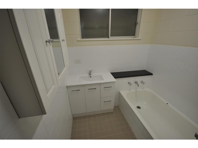 1B  Reynolds Place, South Hedland WA 6722