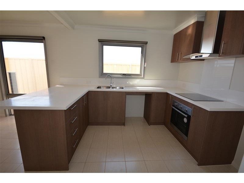 12 Hibiscus Street, Newman WA 6753