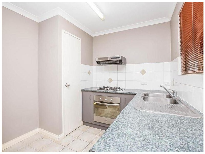 11/4 Reynolds Place, South Hedland WA 6722