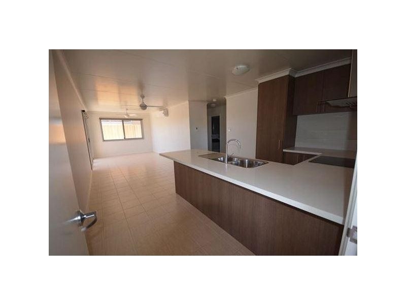 30 Bloodwood Bend, Newman WA 6753