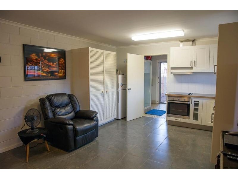 12F Captains Way, South Hedland WA 6722