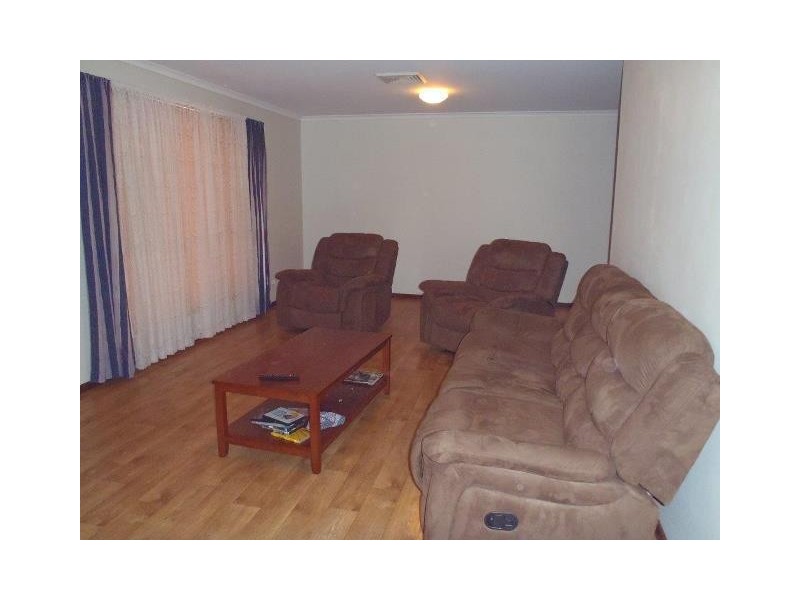 9 Kurrawan Way, Newman WA 6753