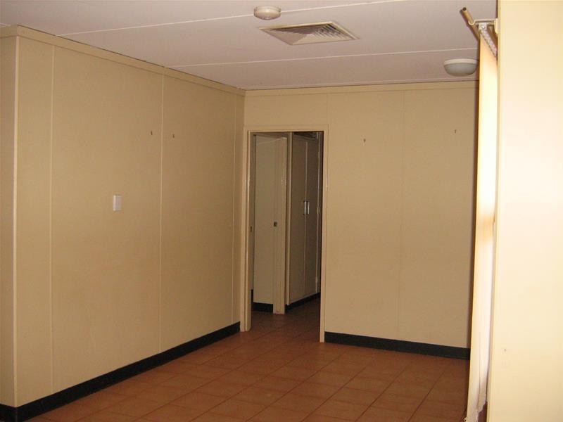 27  Jabbarup Crescent, Newman WA 6753