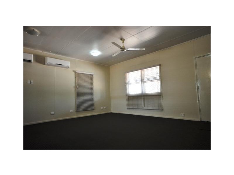 14 Hollings Place, South Hedland WA 6722