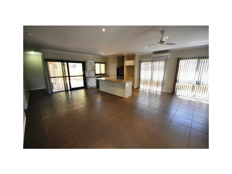 2A Draper Place, South Hedland WA 6722