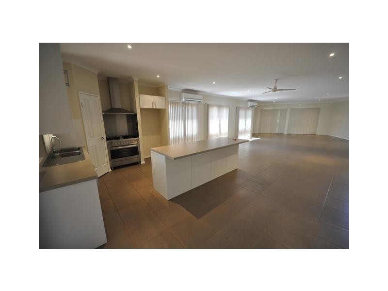 2A Draper Place, South Hedland WA 6722