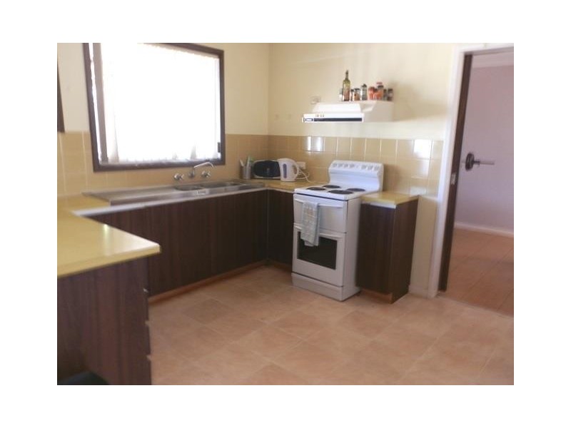 3 Gunn Place, Newman WA 6753