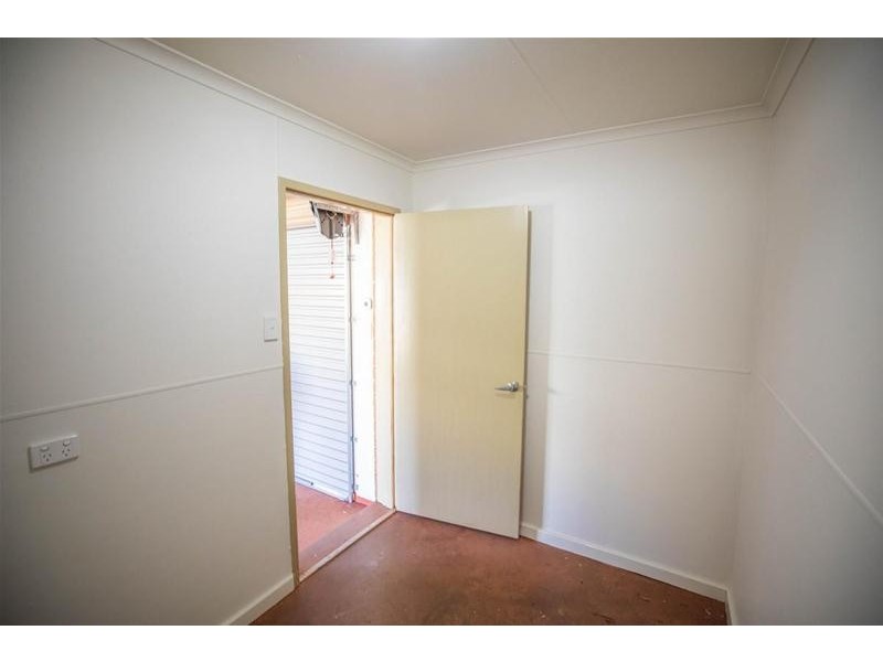 50 Giles Avenue, Newman WA 6753