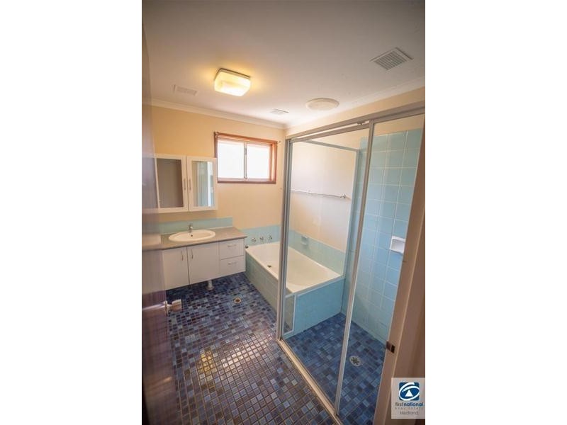 8 Barton Way, Newman WA 6753