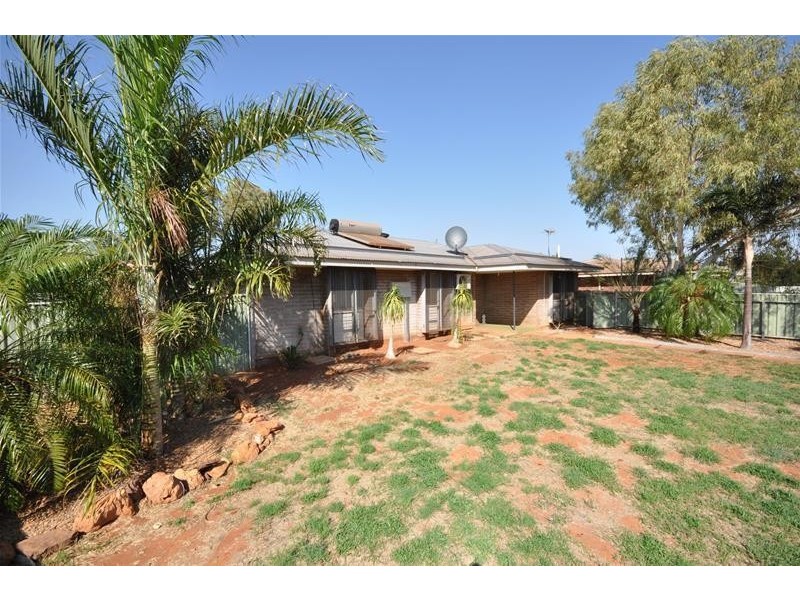 25 Banksia Street, South Hedland WA 6722