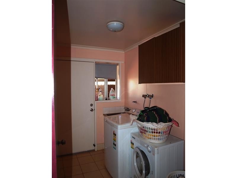 10  Yalberee Street, Newman WA 6753