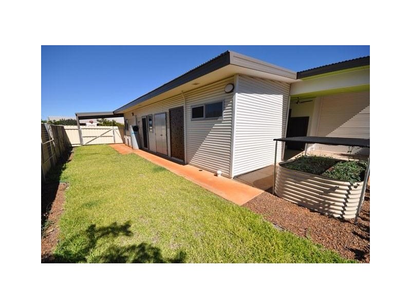 24 Nix Avenue, South Hedland WA 6722