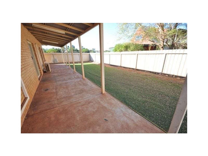 27D Koombana Avenue, South Hedland WA 6722