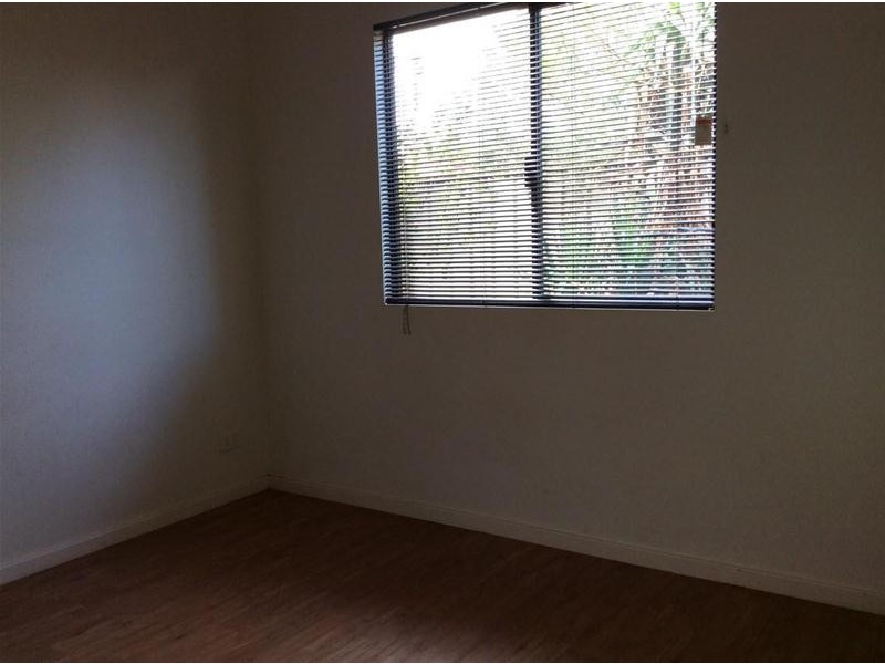 8/4 Newman Drive, Newman WA 6753