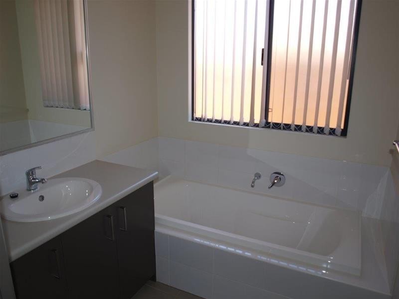 43 Daniels Drive, Newman WA 6753