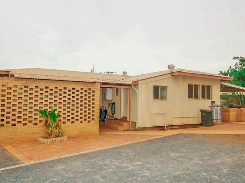 10 Roberts Street, South Hedland WA 6722