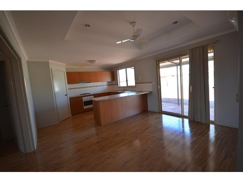 28 Armstrong Way, Newman WA 6753