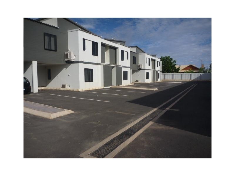 2/1 Lawson Street, South Hedland WA 6722