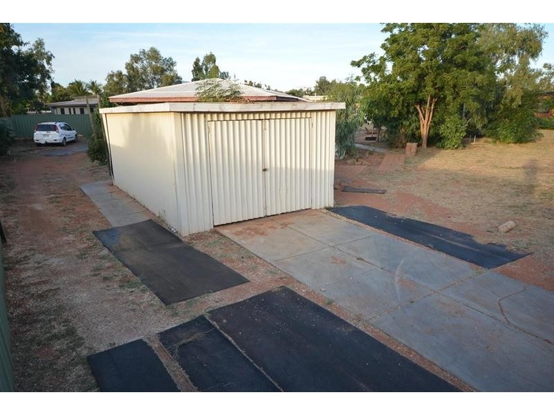 2 Roberts Street, South Hedland WA 6722