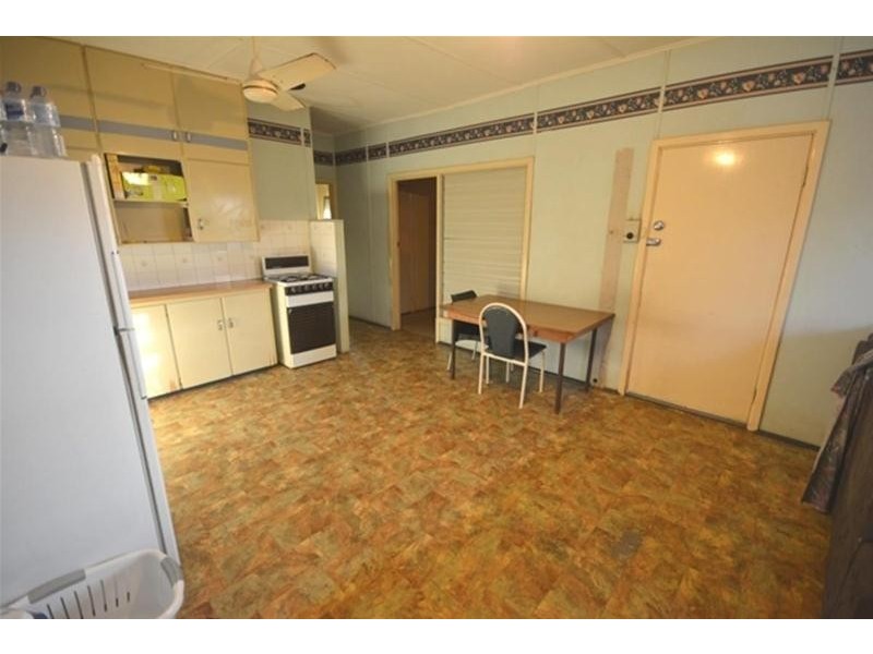 2 Roberts Street, South Hedland WA 6722