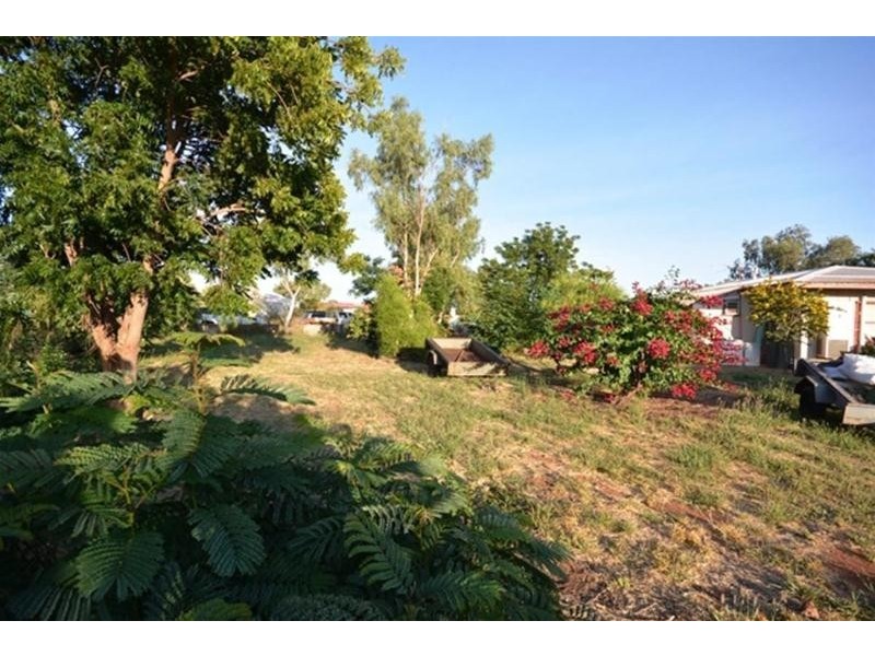 2 Roberts Street, South Hedland WA 6722