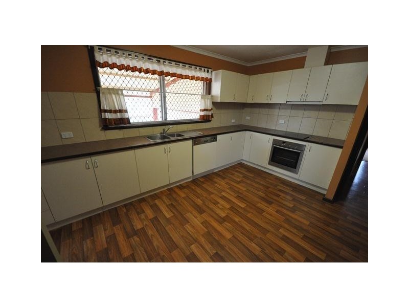 5 Limpet Cresent, South Hedland WA 6722