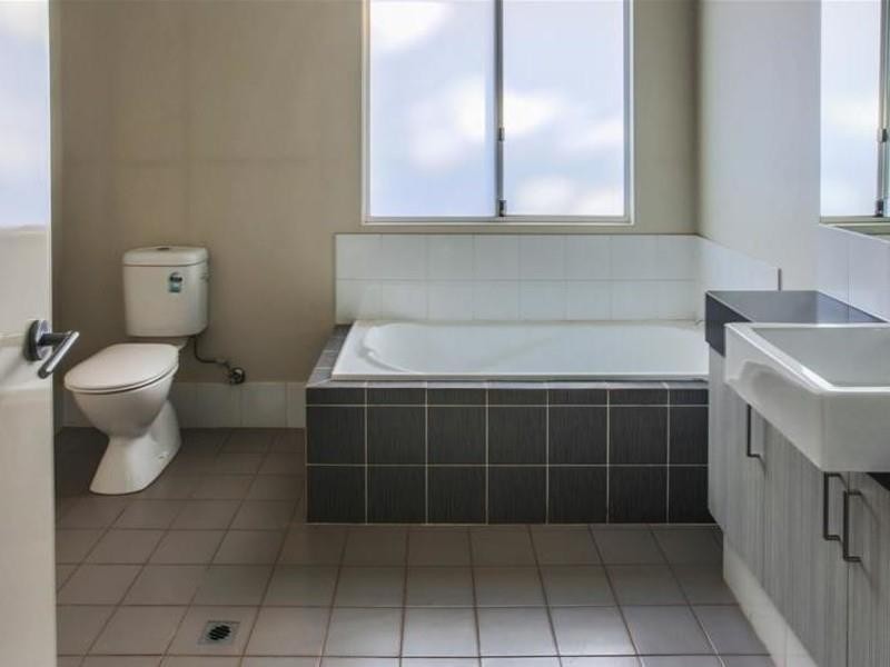 7 Eagle Rock Turn, Newman WA 6753