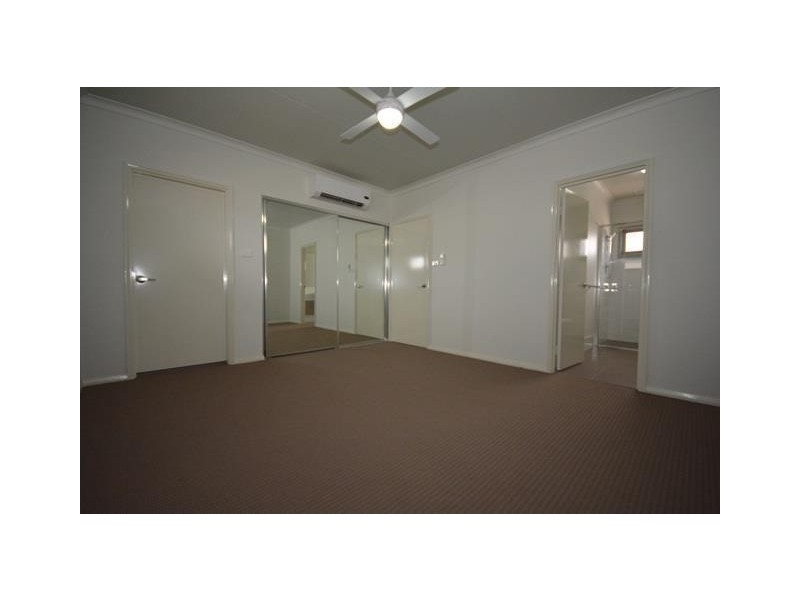 25 Hibiscus Way, Newman WA 6753