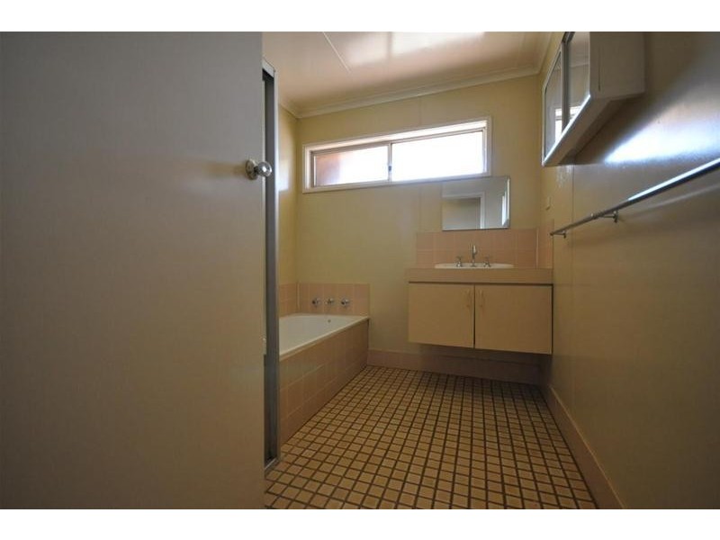 3 Mindarra Drive, Newman WA 6753