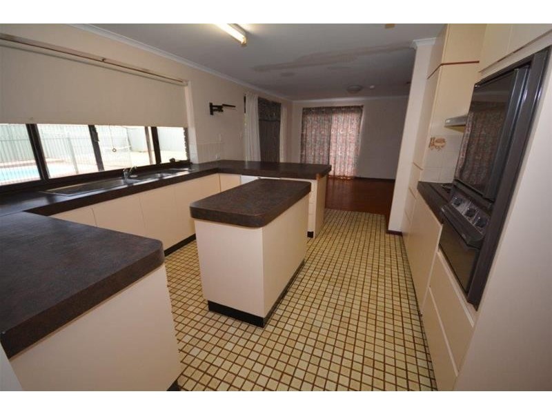 31 Kurra Street, Newman WA 6753