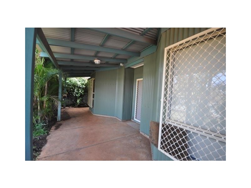 15A  Yanderra Crescent, South Hedland WA 6722