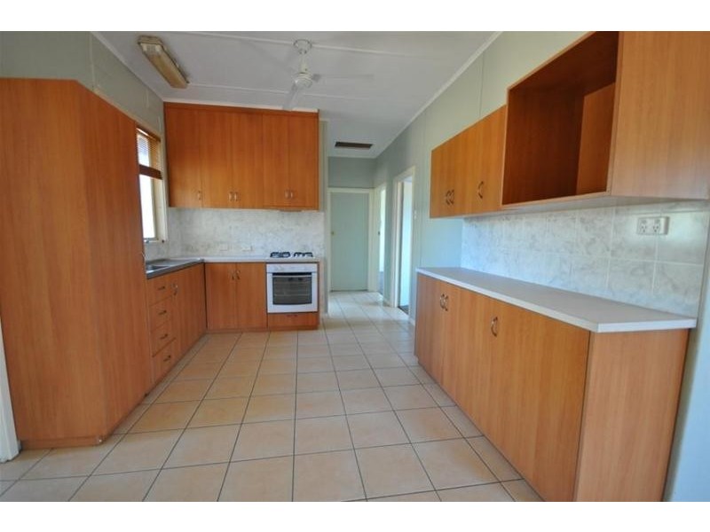 8A Weaver Place, South Hedland WA 6722