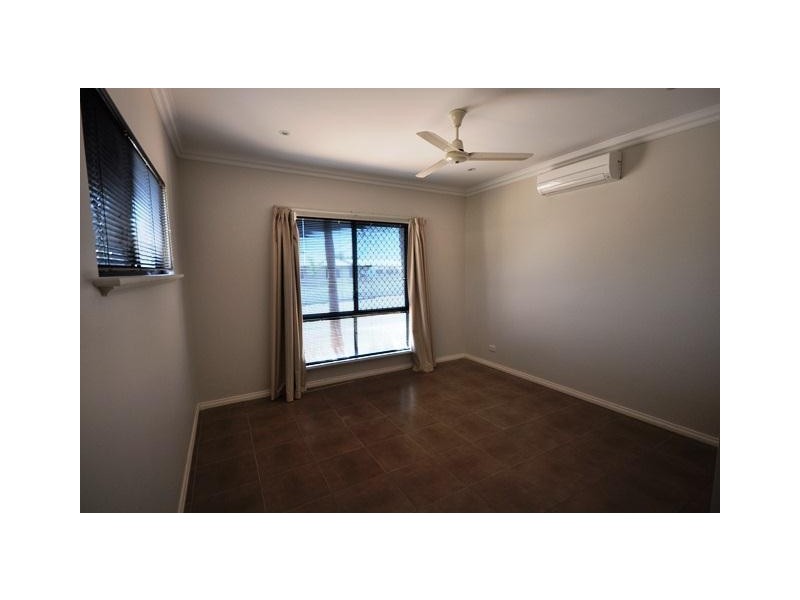 54 Nix Avenue, South Hedland WA 6722