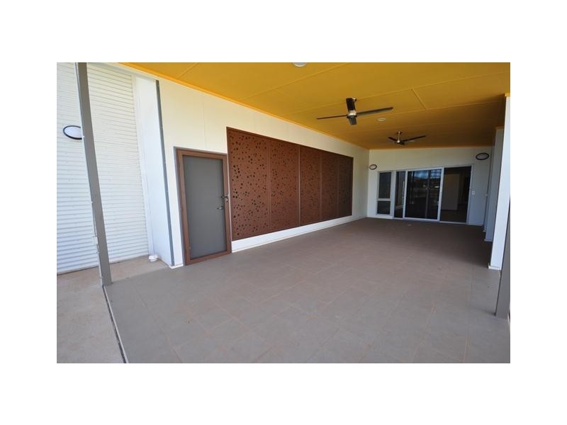 18 Fairlead Bend, South Hedland WA 6722