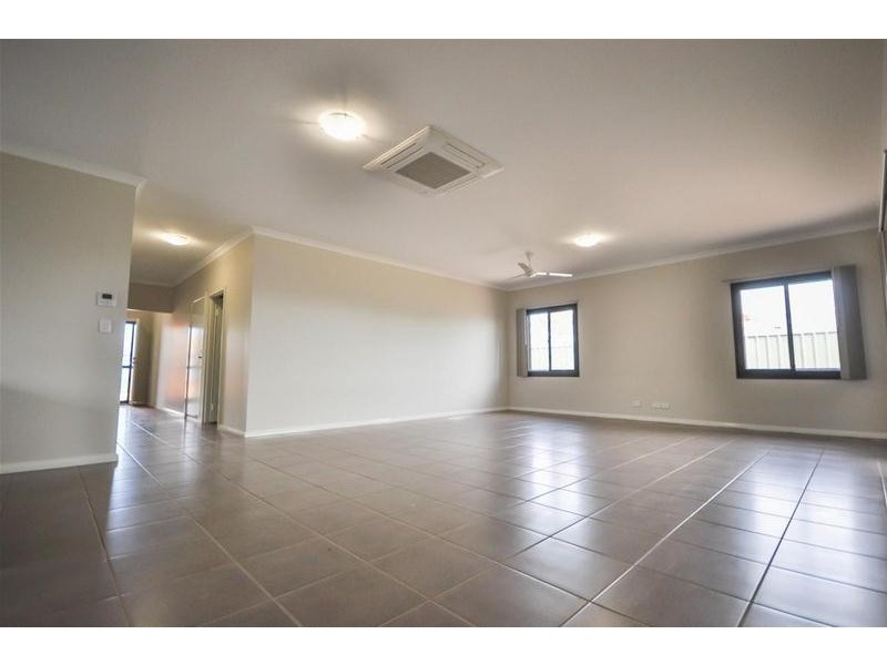 8 Barramine Loop, South Hedland WA 6722