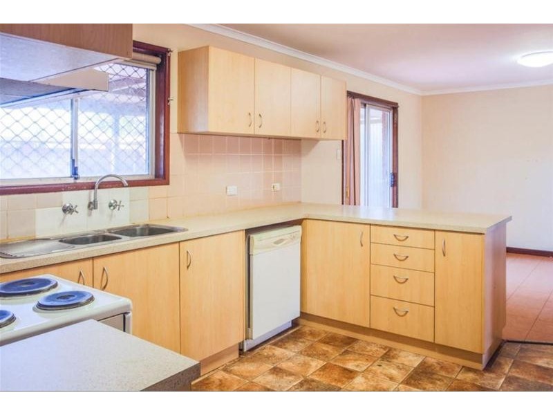 8 Barton Way, Newman WA 6753