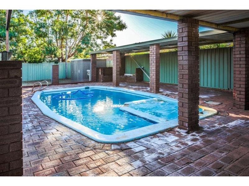 8 Barton Way, Newman WA 6753
