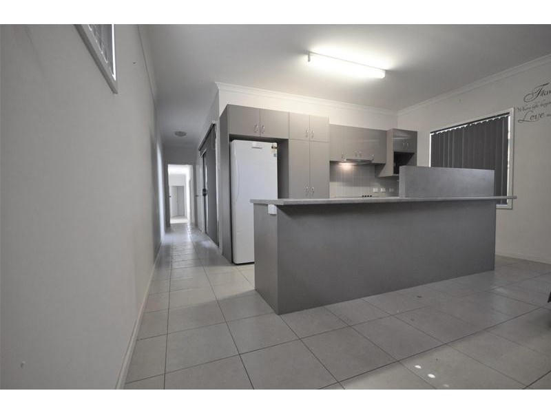 6 Coolah Close, Newman WA 6753