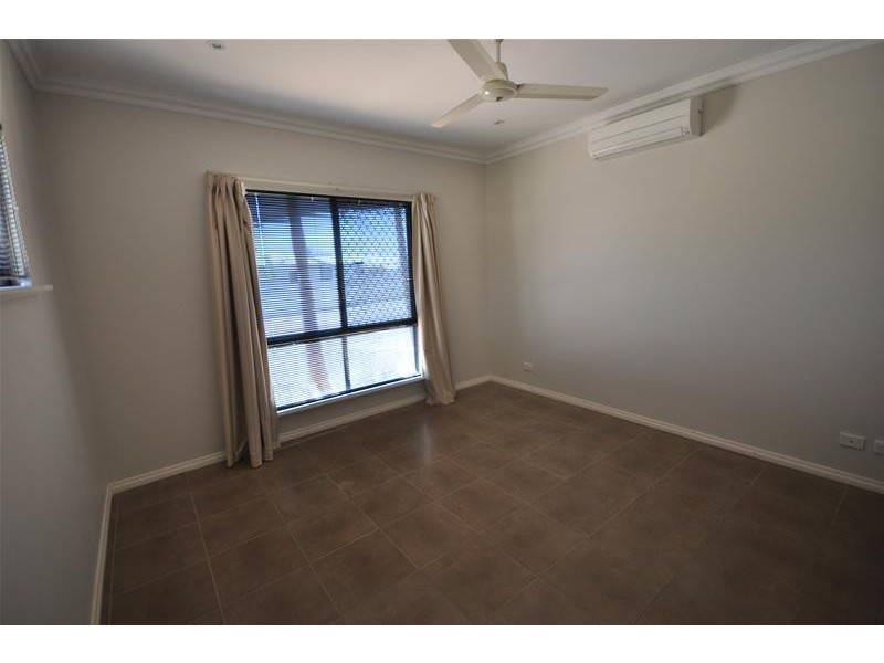 54 Nix Avenue, South Hedland WA 6722