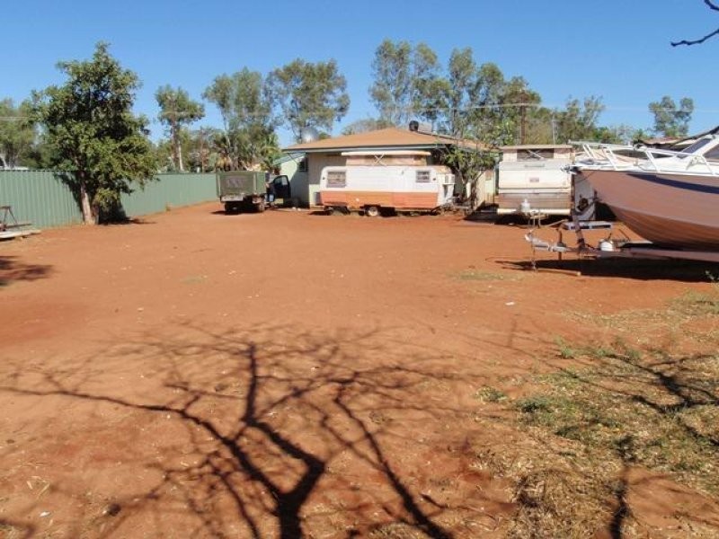 8 Weaver Place, South Hedland WA 6722