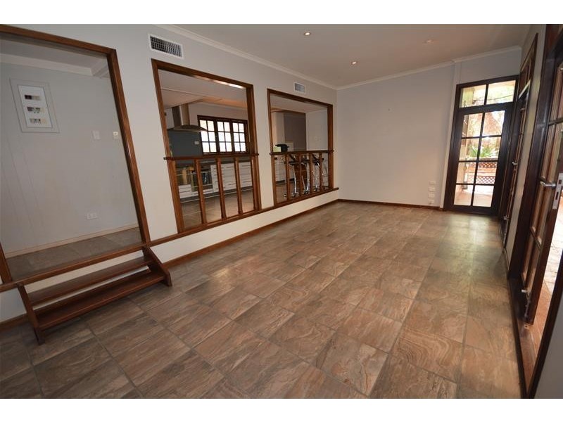 11 Mindarra Drive, Newman WA 6753