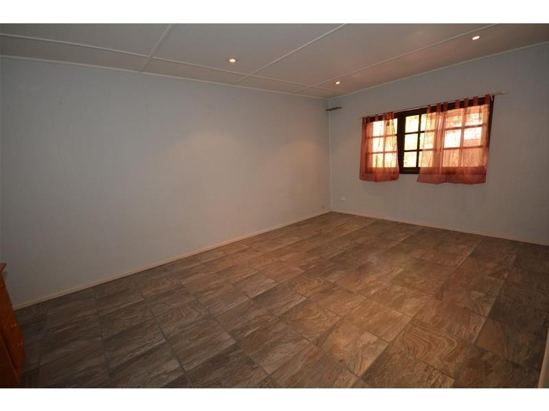 11 Mindarra Drive, Newman WA 6753