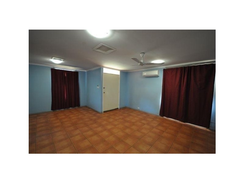 19 Yanboombah Close, Newman WA 6753